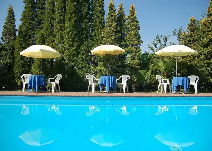 Herberg La Comanella 3*